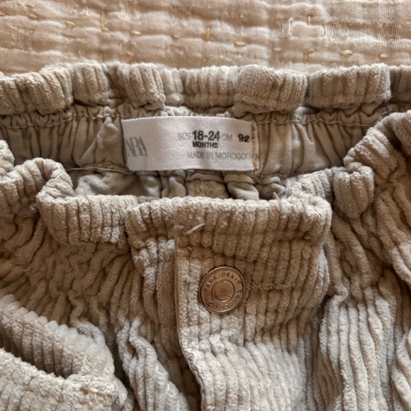 Zara Paper bag Corduroy Pants - Picture 3 of 4